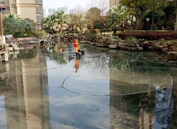 苏仙景观池淤泥清理